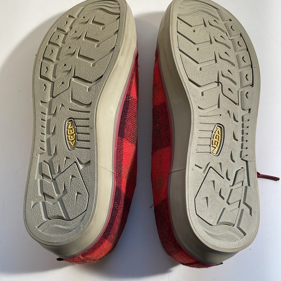 Keen NWOT Wool Fleece Plaid Elsa Sneaker - Picture 4 of 4